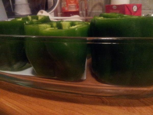 Poletno lahka nadevana paprika